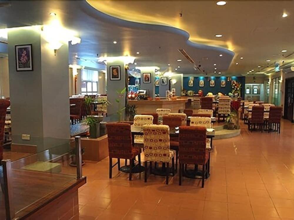 Hotel Maluri Kuala Lumpur Bagian luar foto